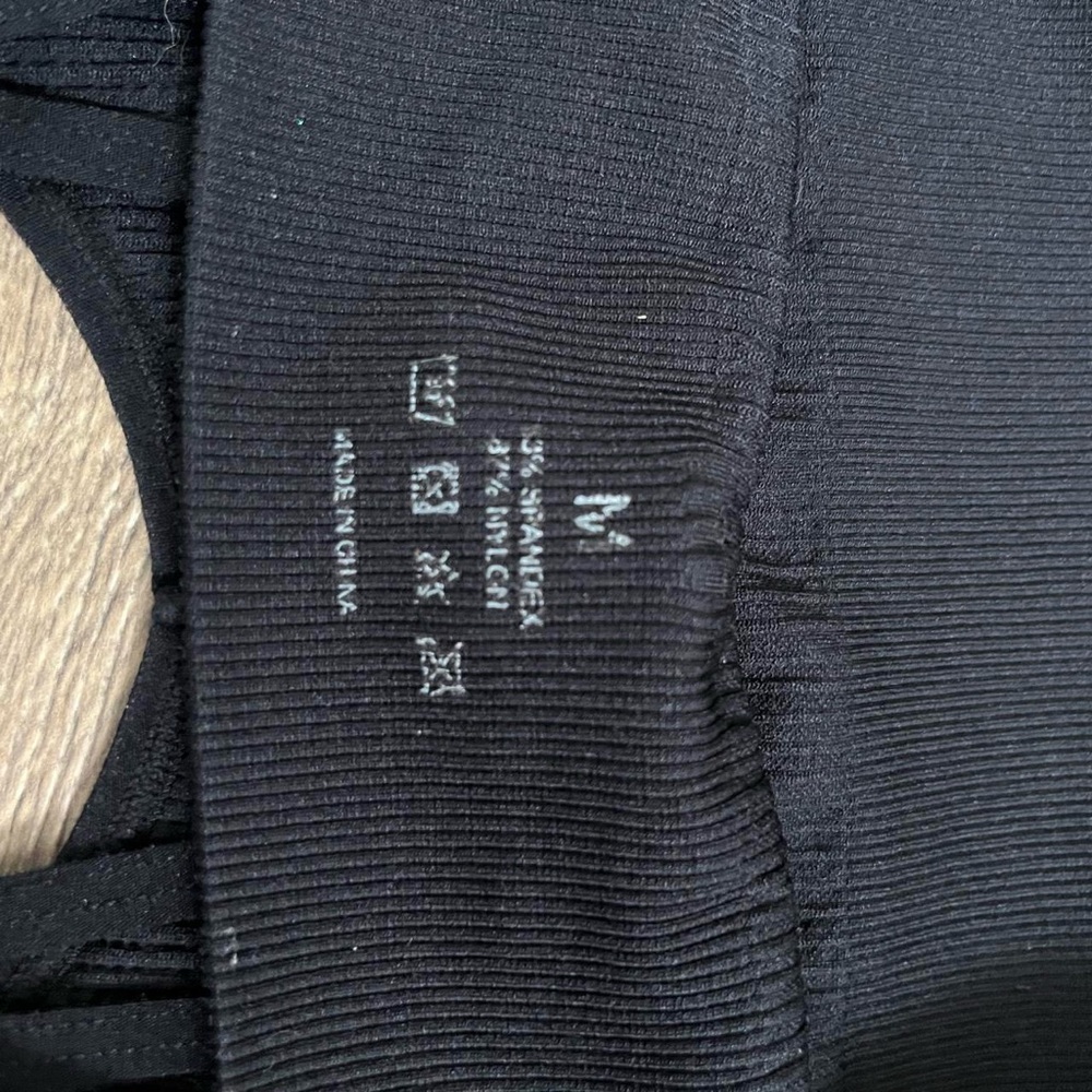NVGTN Black Sports Bra - Picture 3 of 3